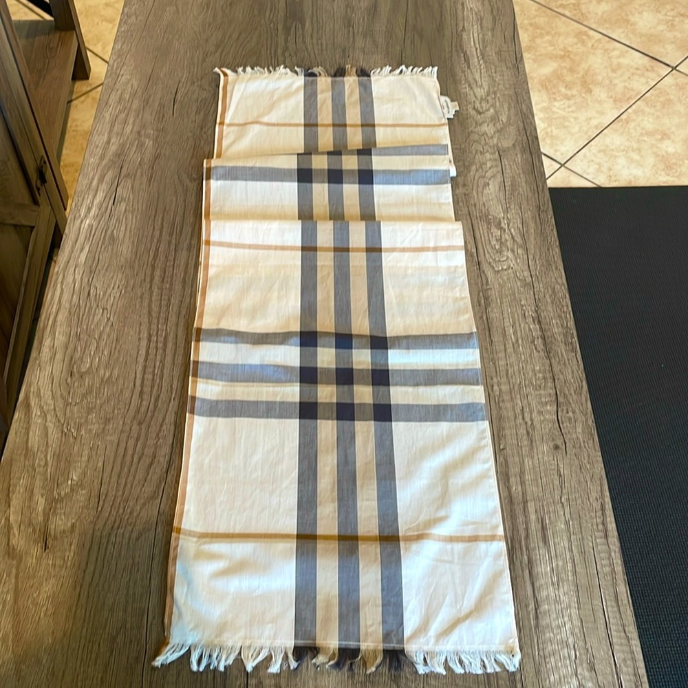 Burberry Lightweight Scarf